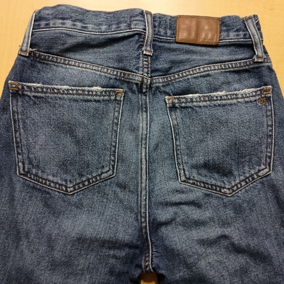Madewell The Mom Jeans in Downy Wash Size 25 - Picture 2 of 12